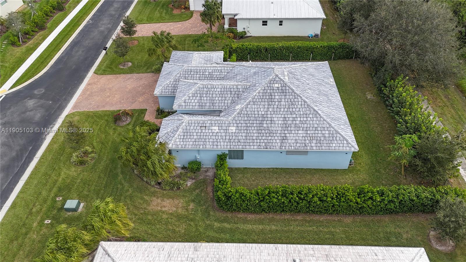 2547 Saint Lucia Cir Property Photo 44