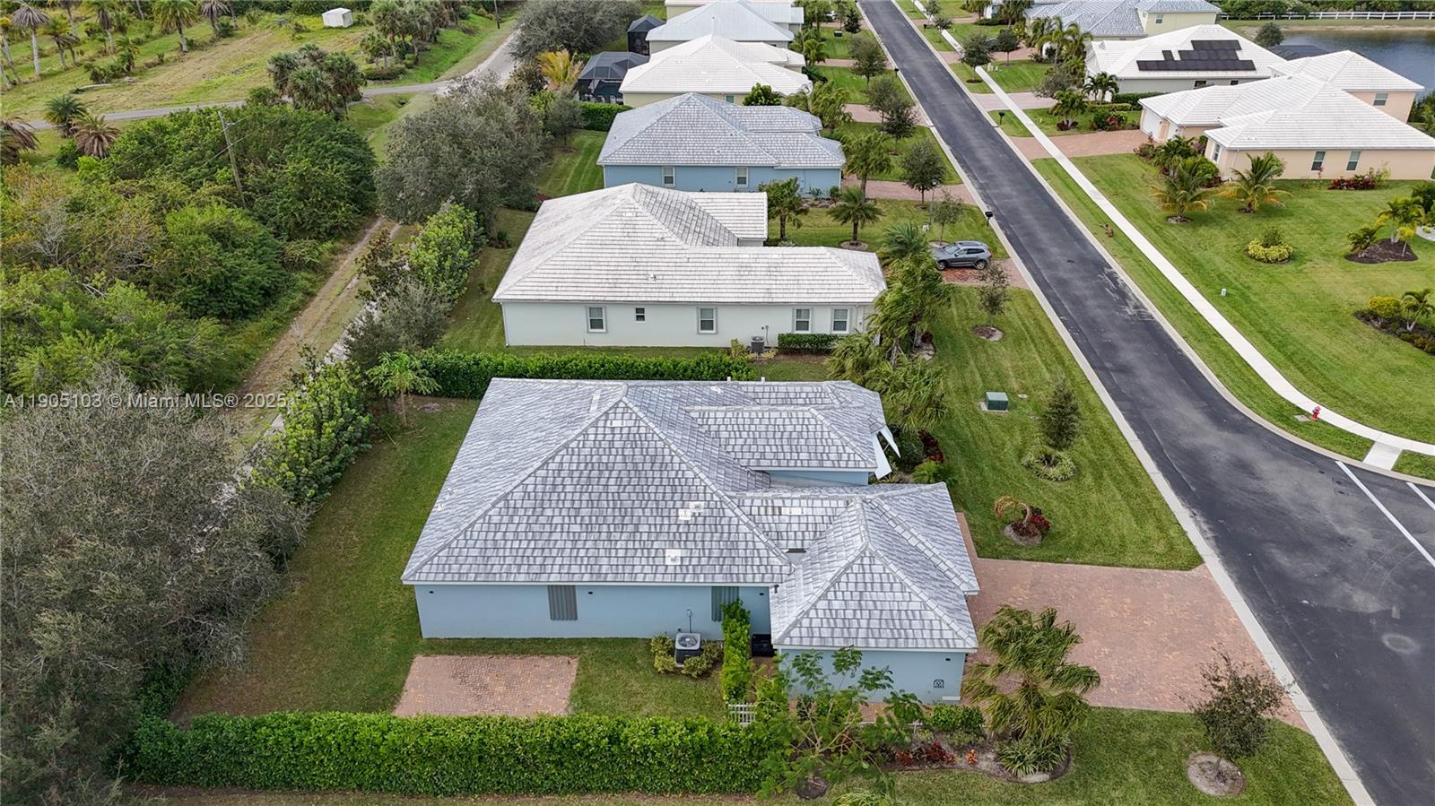 2547 Saint Lucia Cir Property Photo 46