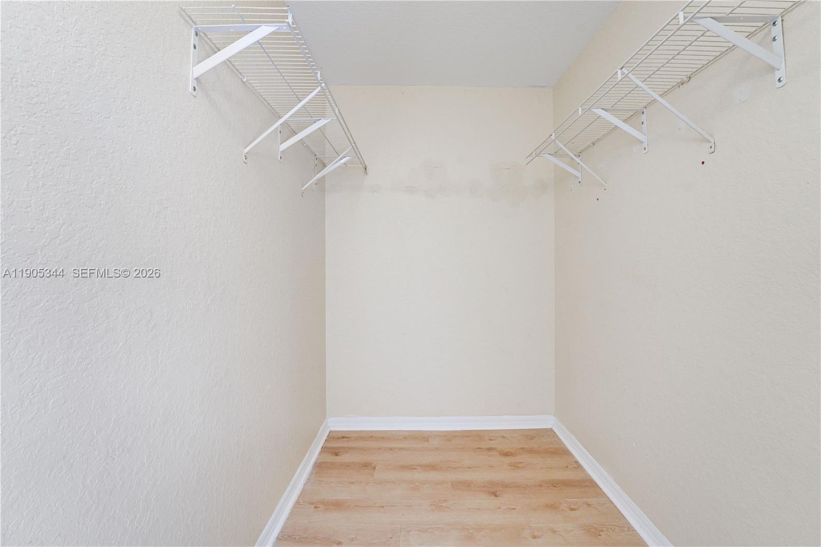 A11905344 Property Photo 13
