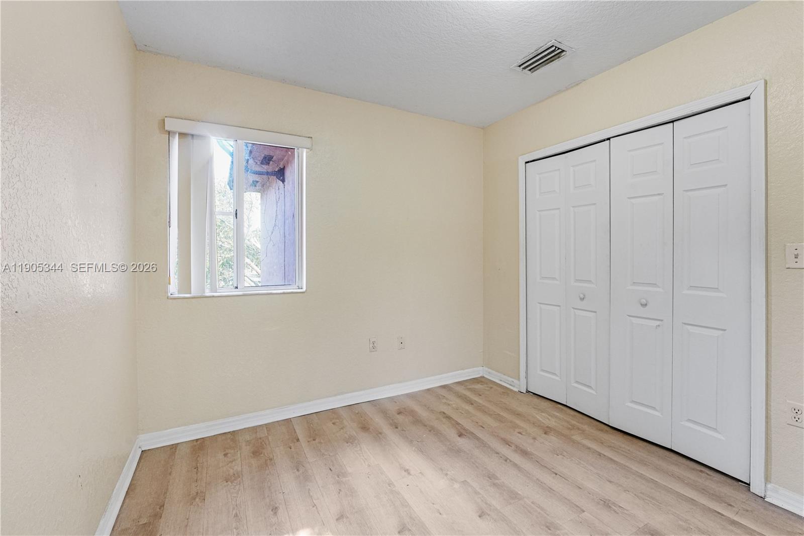 A11905344 Property Photo 14
