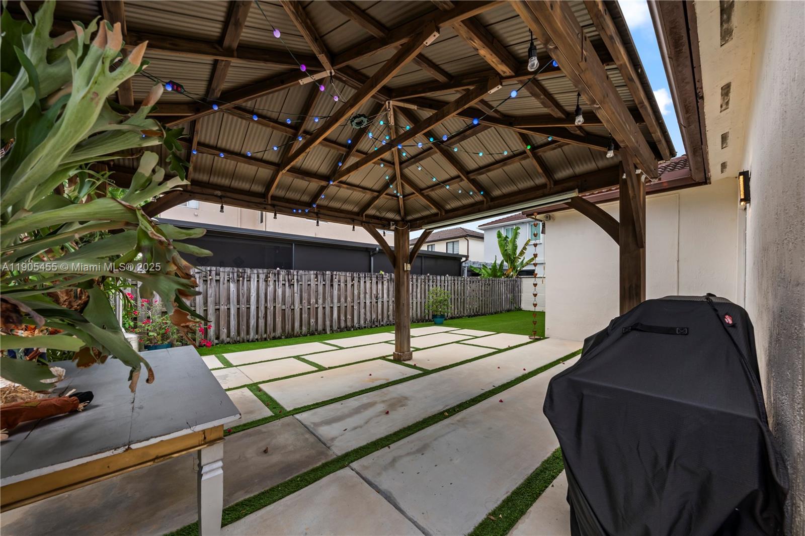 18000 Nw 90th Pl Property Photo 31