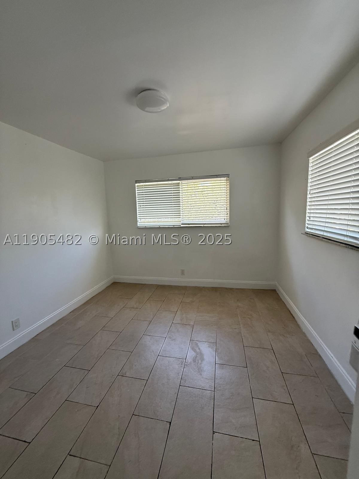 7155 Rue Notre Dame Property Photo 46