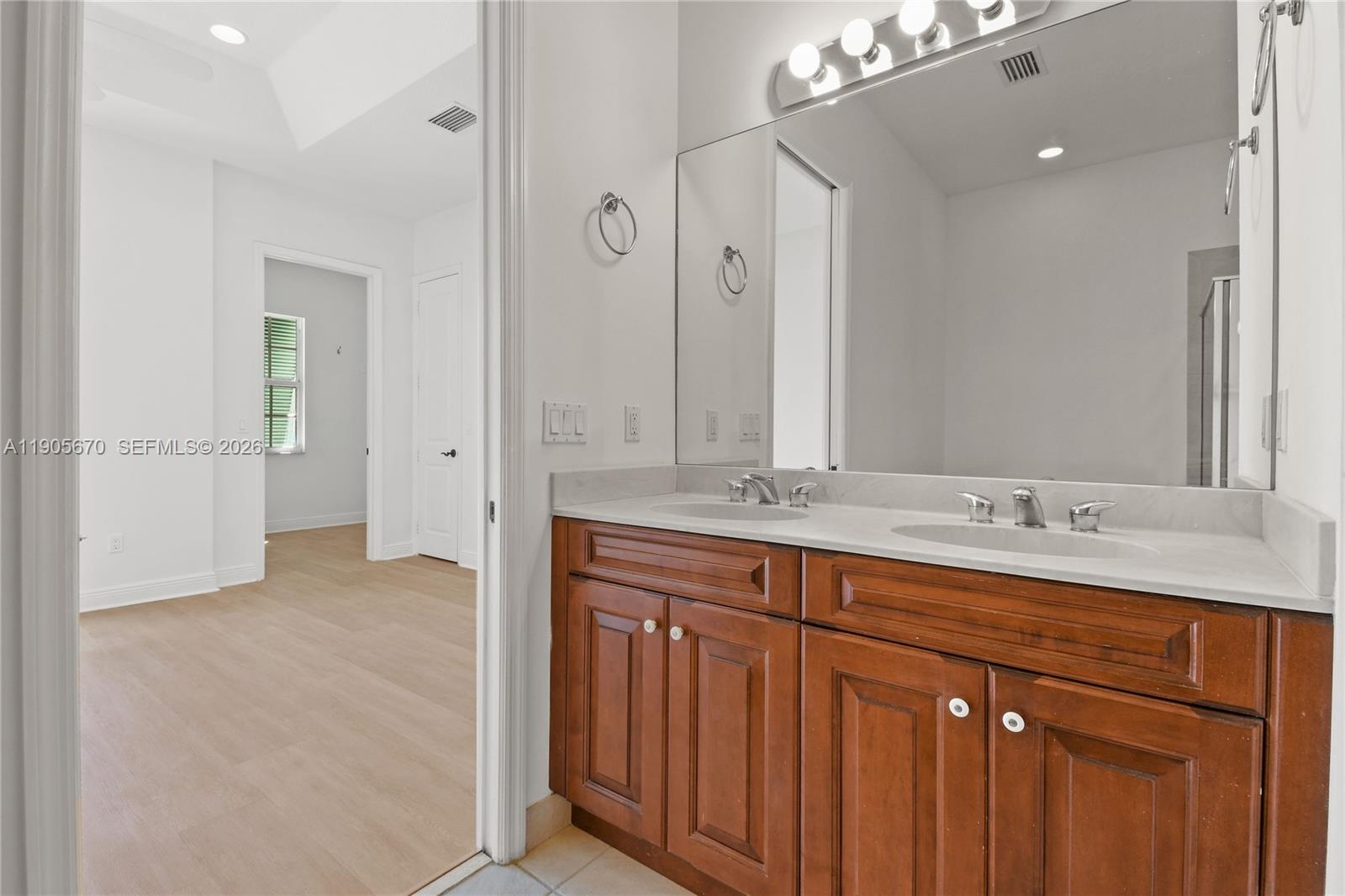 475 Ocean Ridge Way Property Photo 28