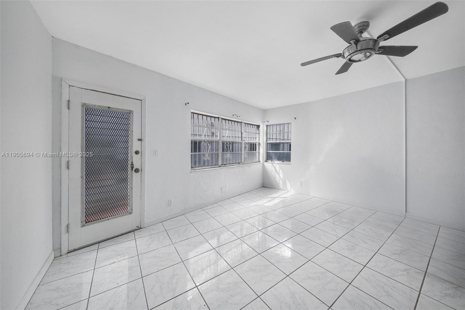7712 Byron Ave 2 Property Photo 5