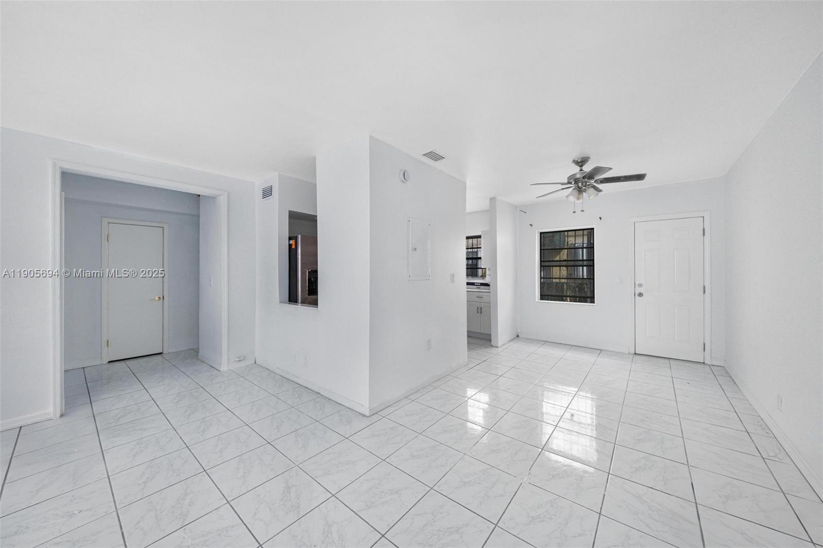 7712 Byron Ave 2 Property Photo 8