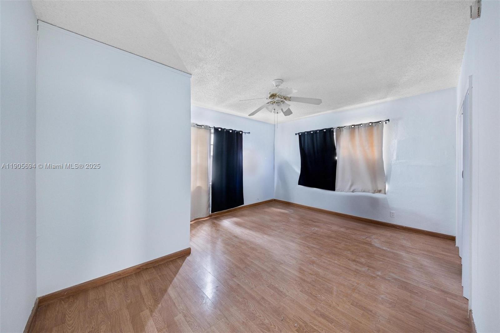7712 Byron Ave 2 Property Photo 18