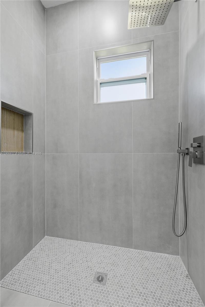407 Harbor Blvd Property Photo 19