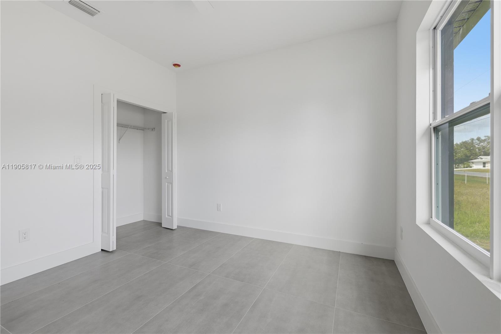 407 Harbor Blvd Property Photo 20