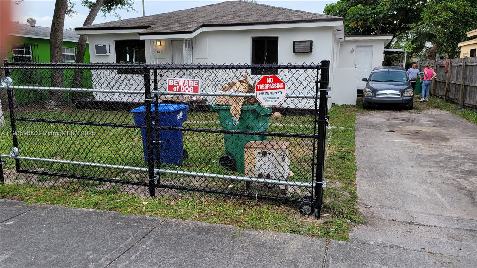 941 Nw 99th St A Property Photo 1