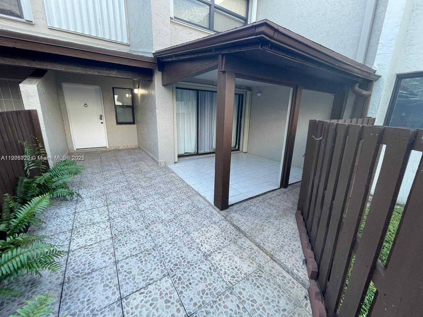 10302 NW 9th St Cir 103 Property Photo 1