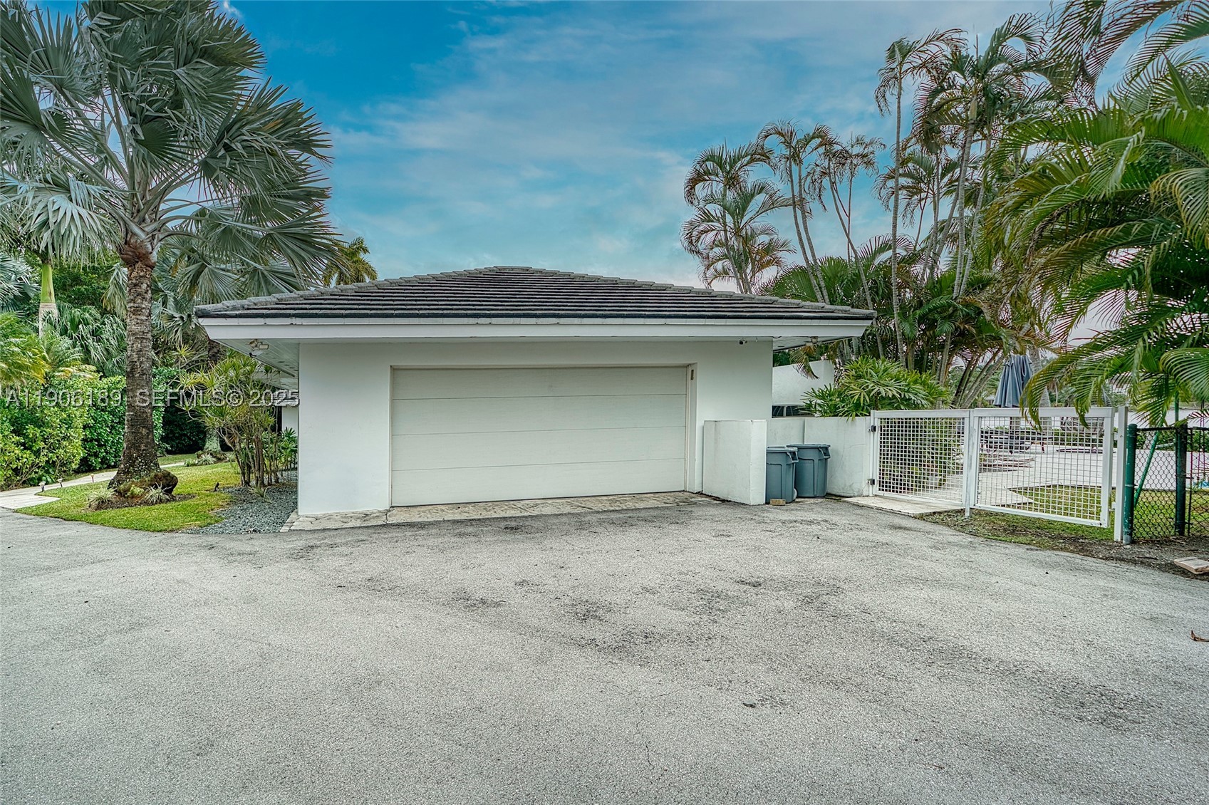 415 Rovino Ave Property Photo 18