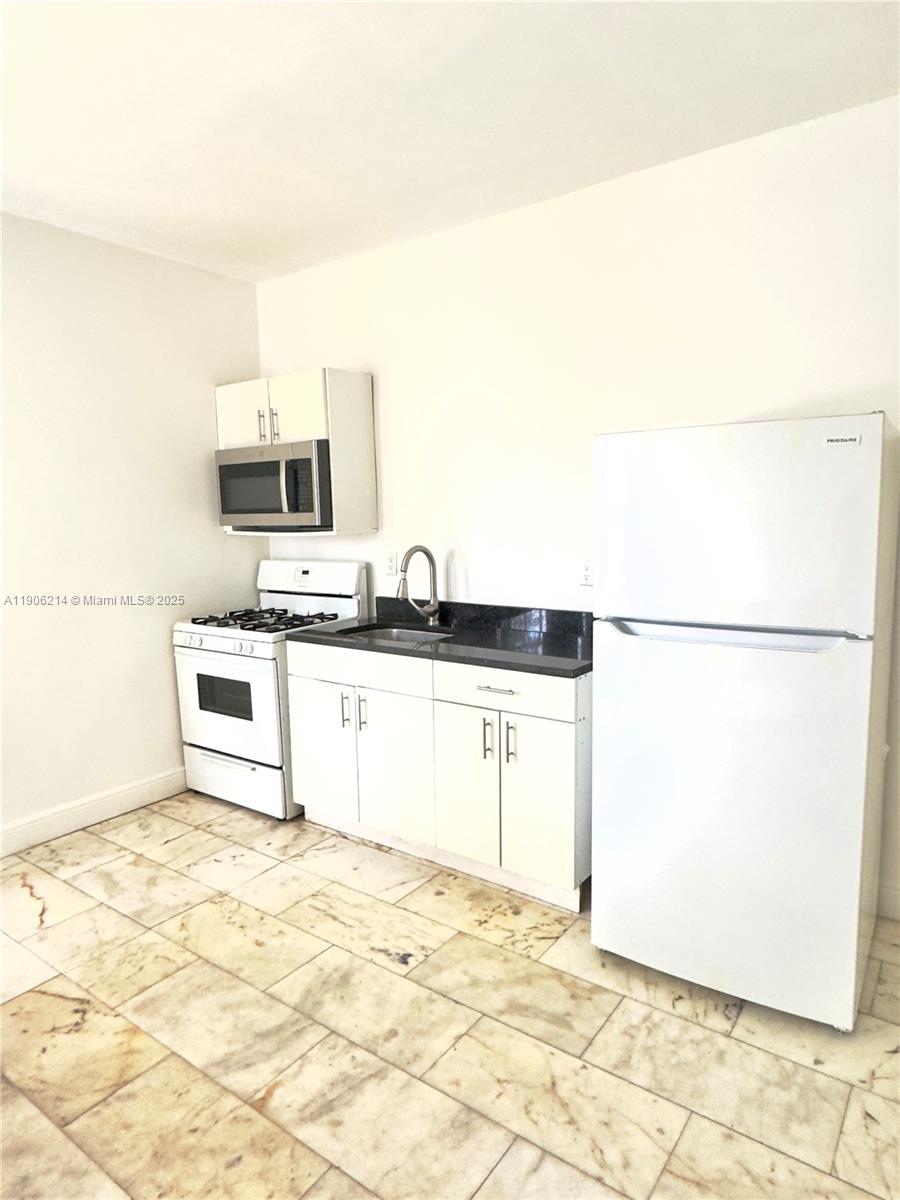 1526 Pennsylvania Ave 2 Property Photo 5