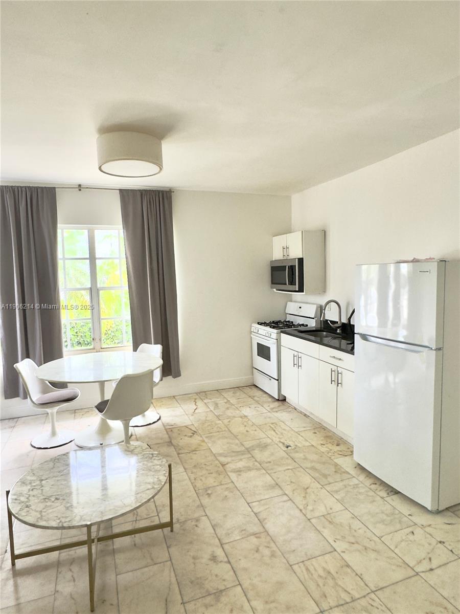 1526 Pennsylvania Ave 2 Property Photo 9