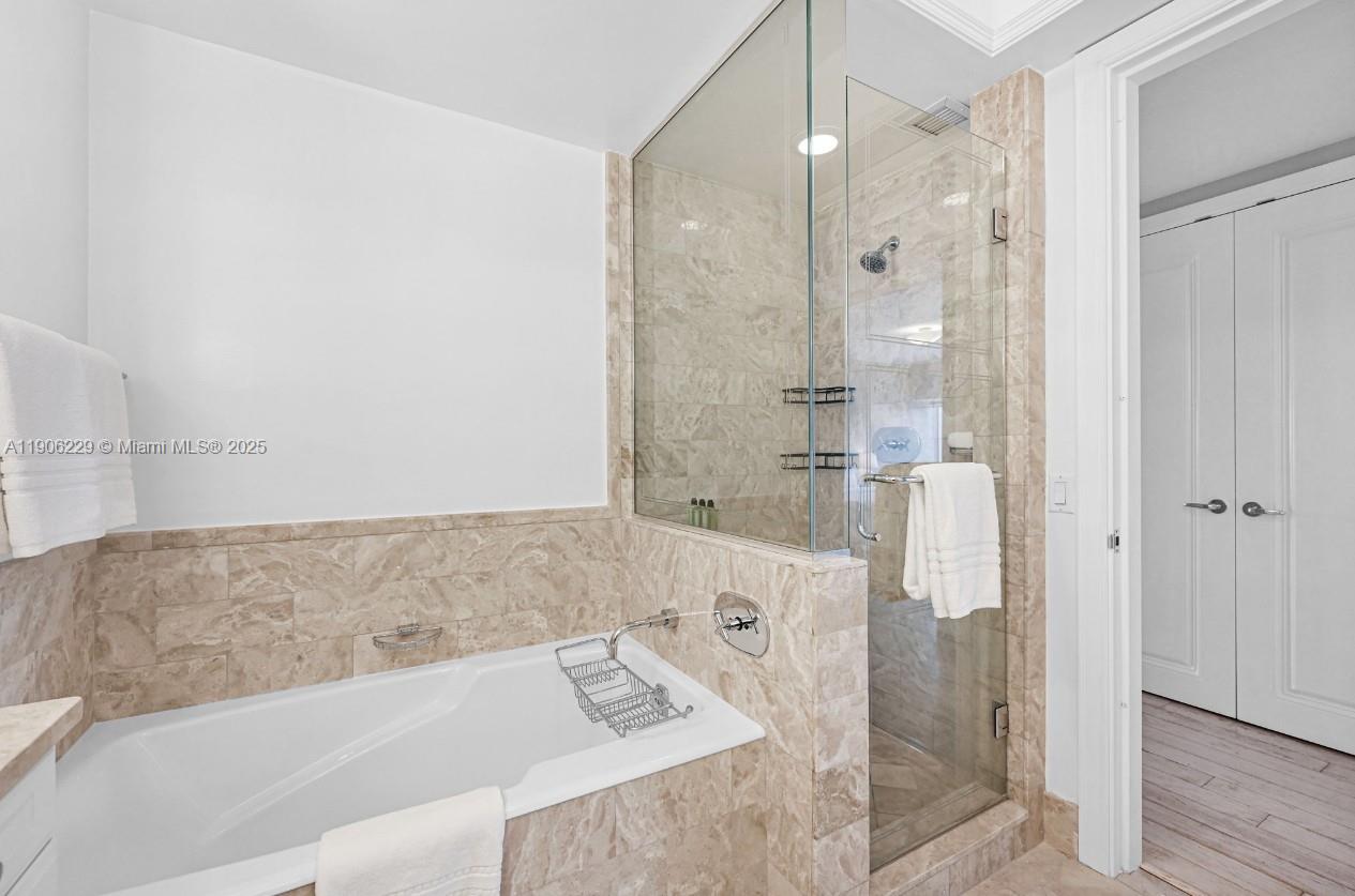 1435 Brickell Ave 3401 Property Photo 15