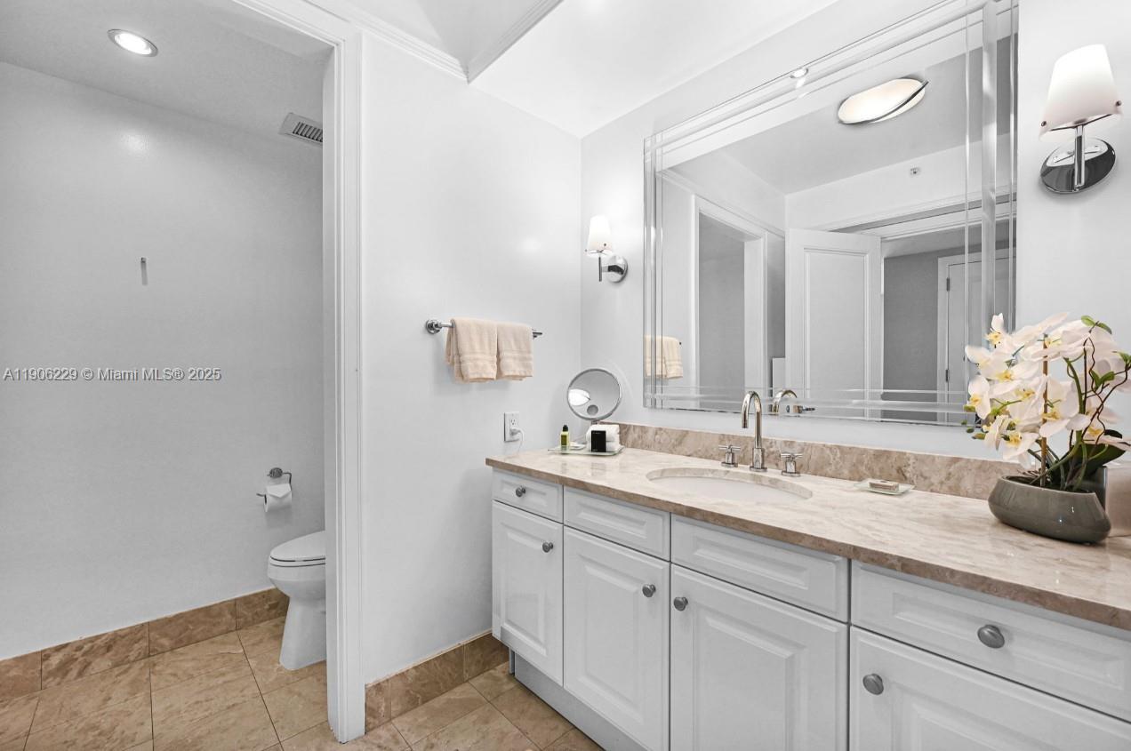 1435 Brickell Ave 3401 Property Photo 16