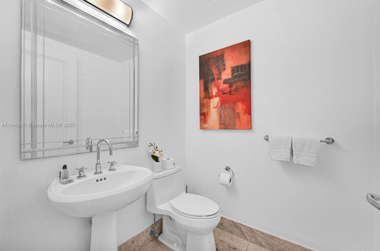 1435 Brickell Ave 3401 Property Photo 22