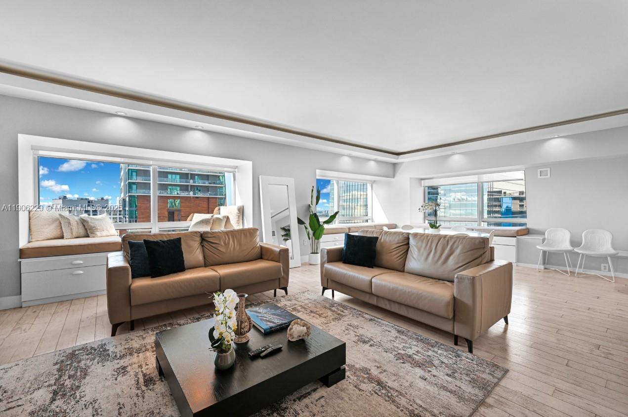 1435 Brickell Ave 3401 Property Photo 31
