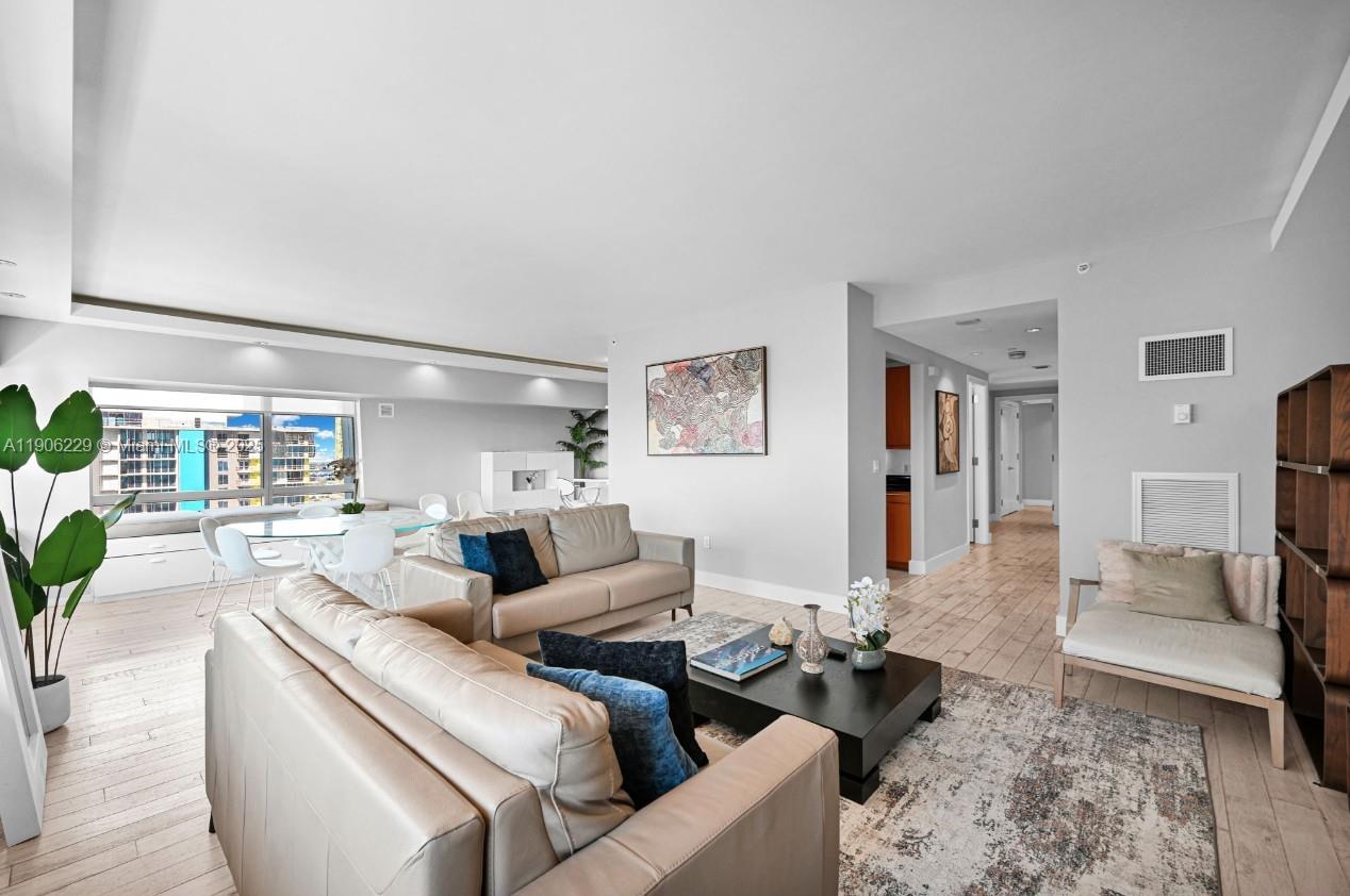 1435 Brickell Ave 3401 Property Photo 32
