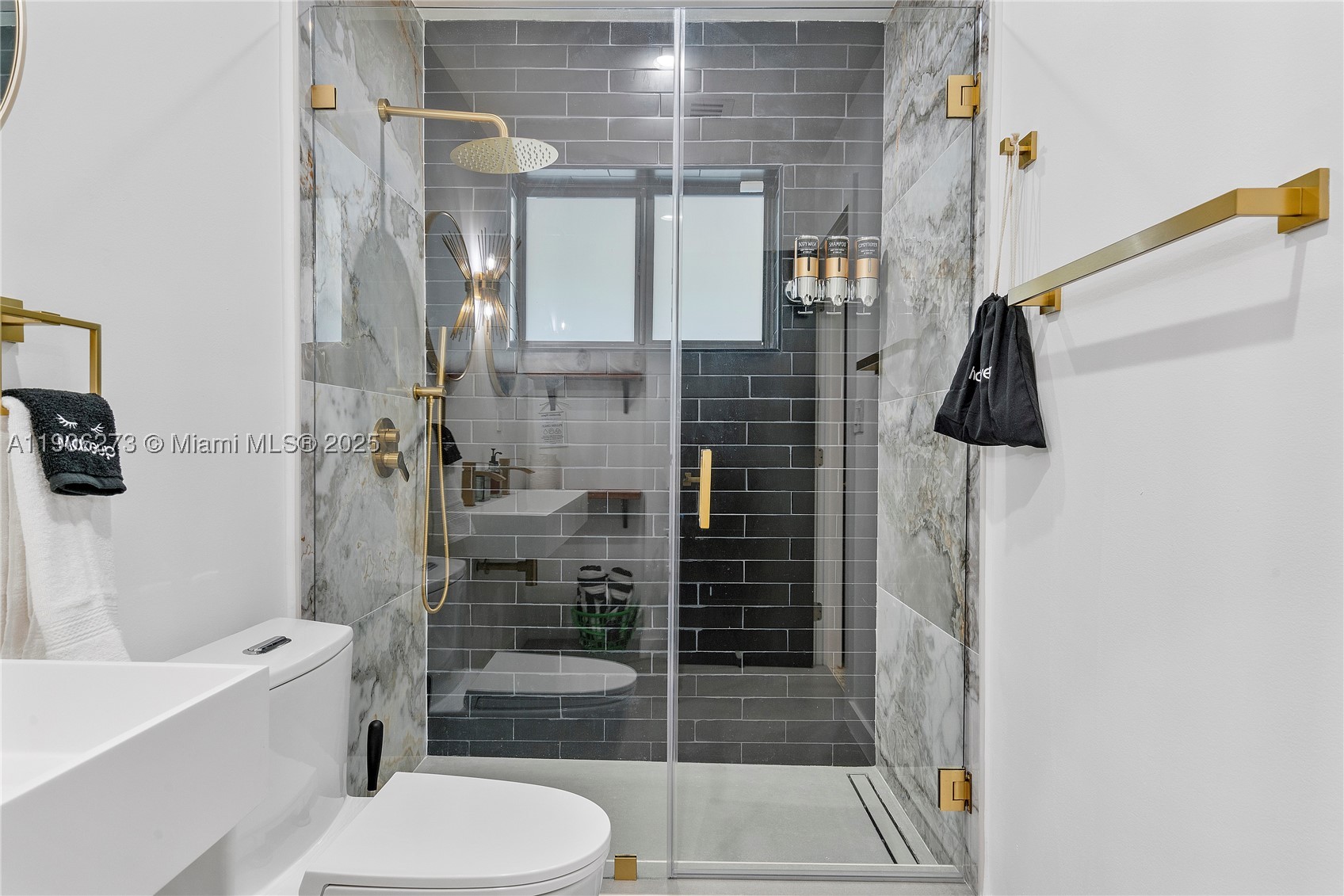 256 Nw 57th St Property Photo 10