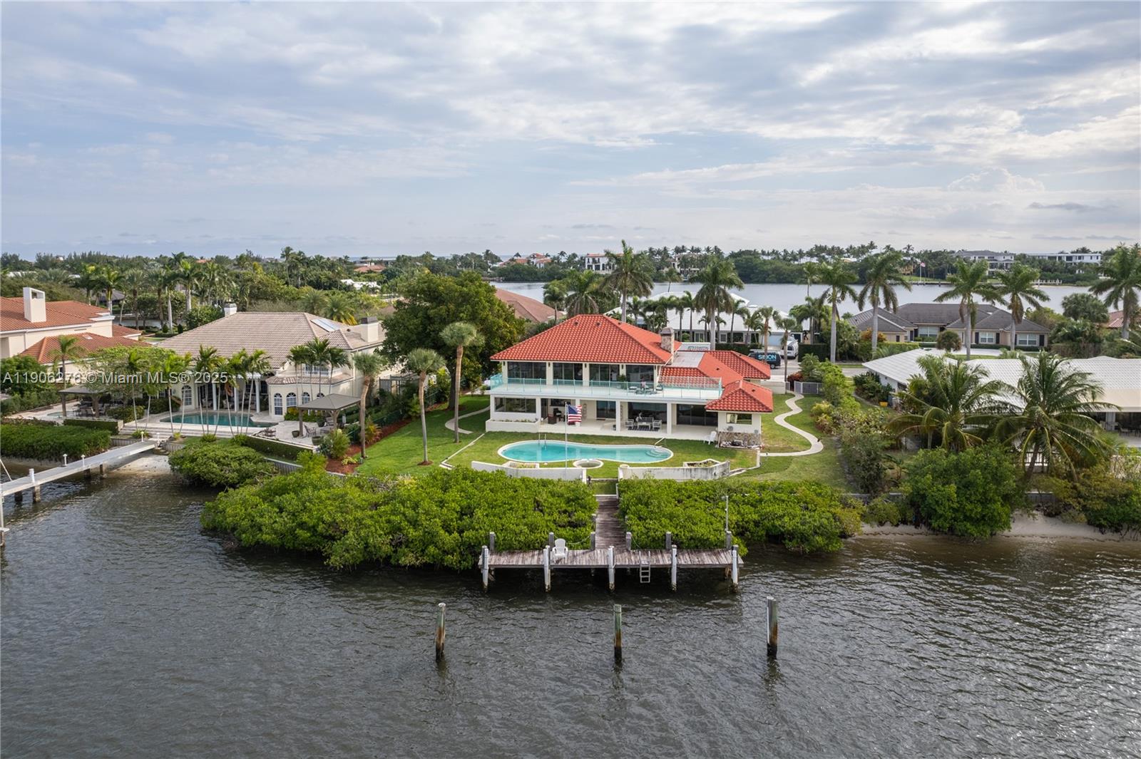 1635 Lands End Rd Property Photo 1