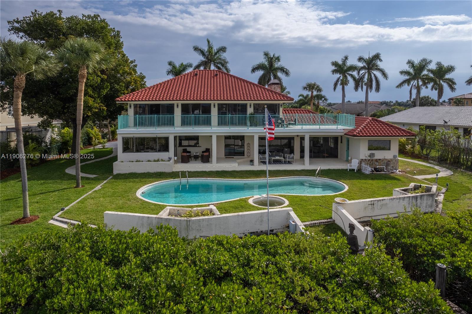 1635 Lands End Rd Property Photo 15