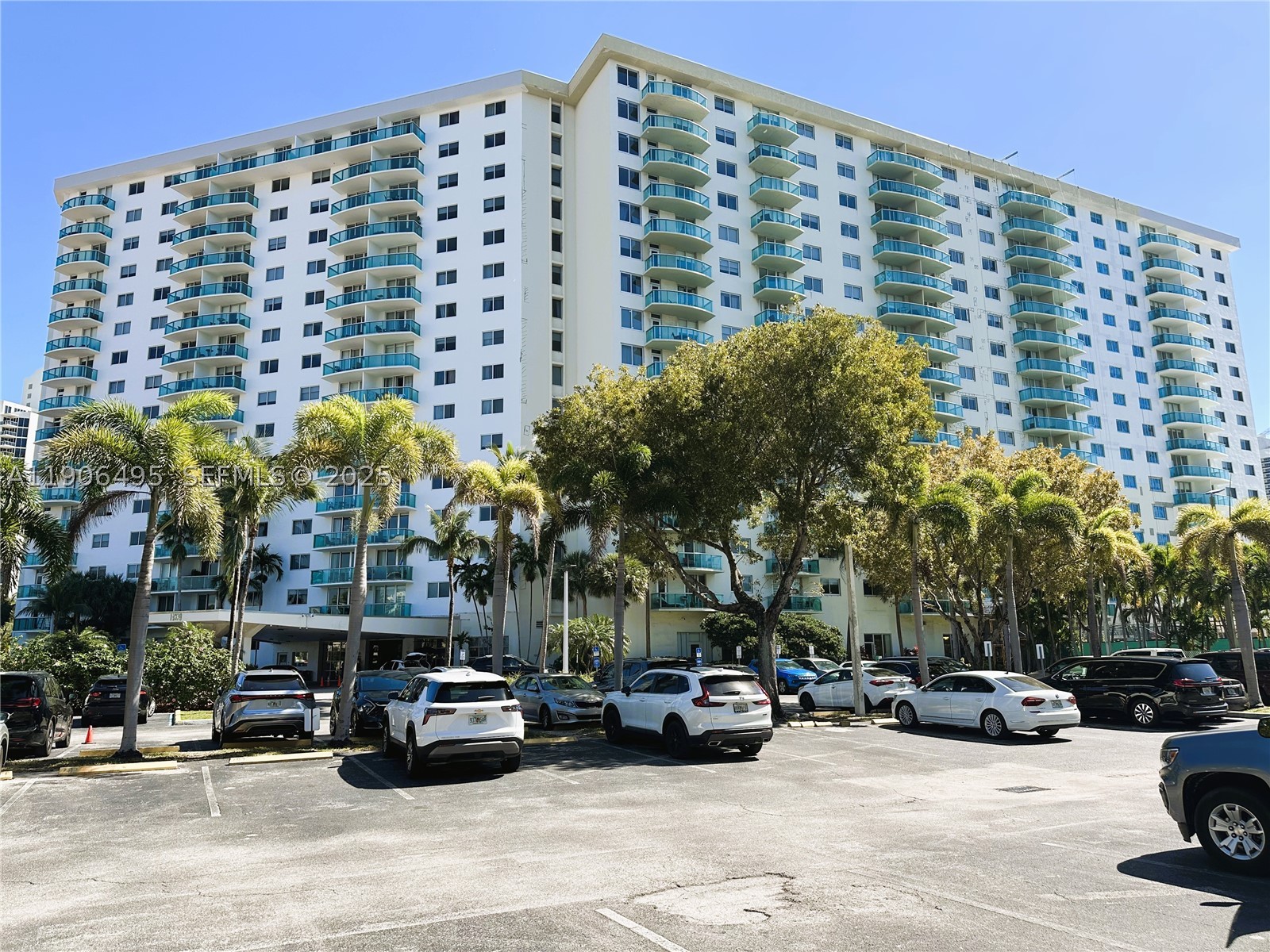 19370 Collins Ave Ph-10 Property Photo 1