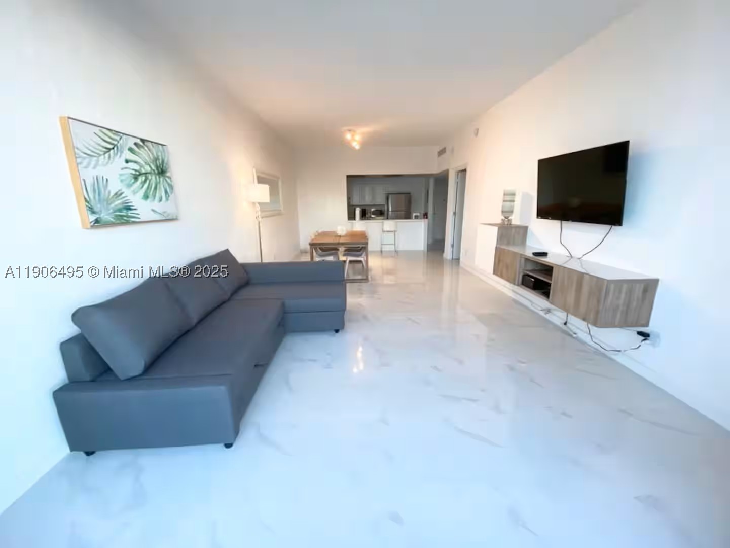 19370 Collins Ave Ph-10 Property Photo 8