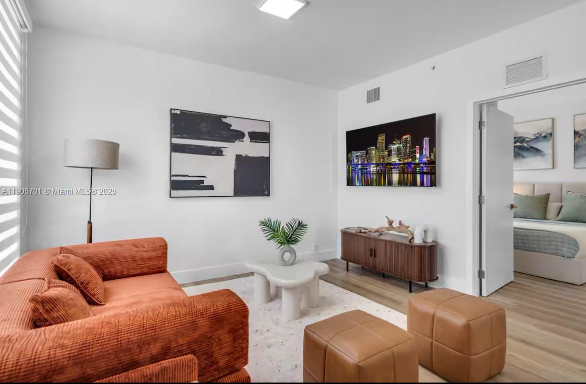 A11906701 Property Photo 2