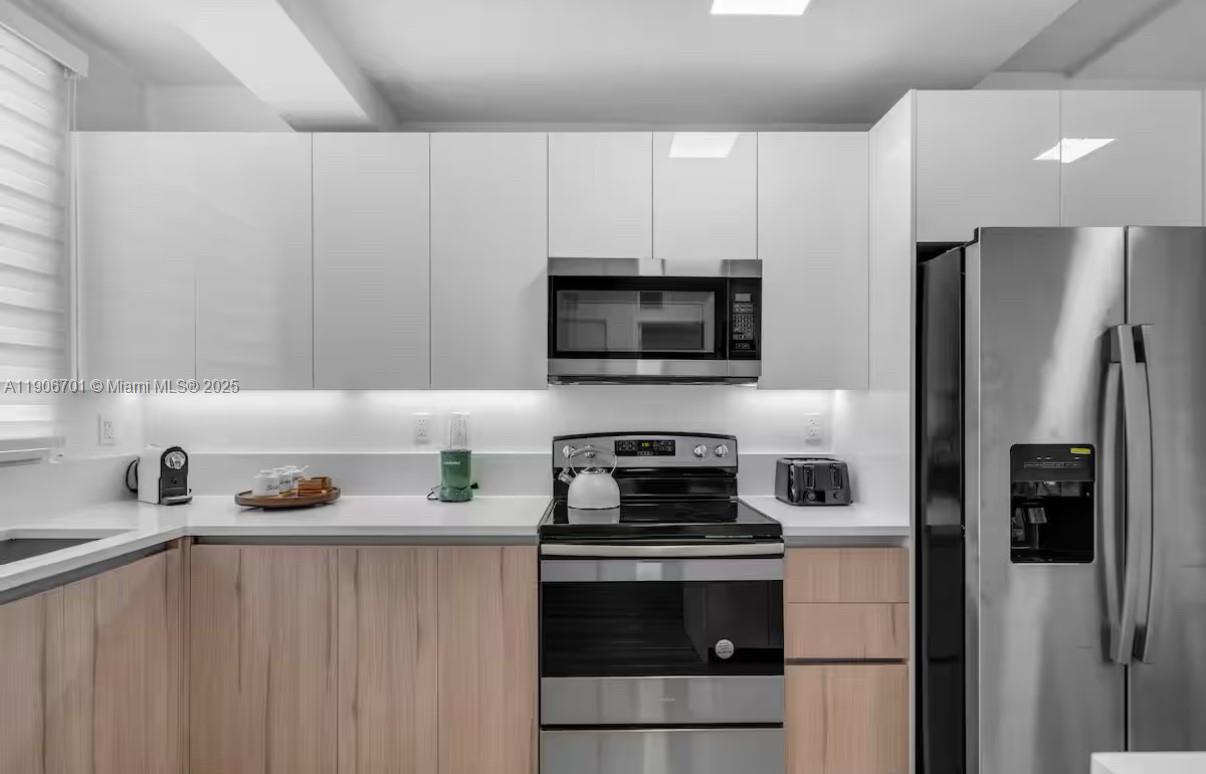 A11906701 Property Photo 7