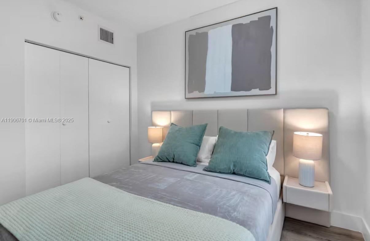 A11906701 Property Photo 13