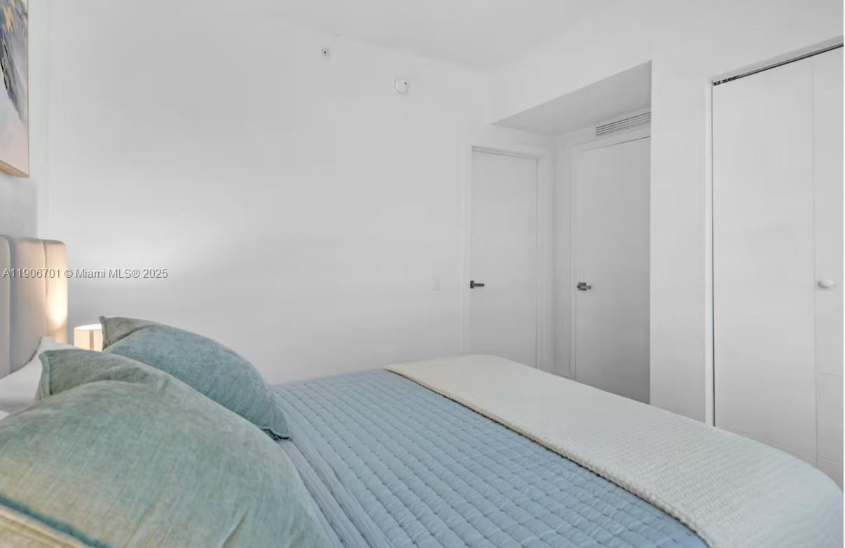 A11906701 Property Photo 21