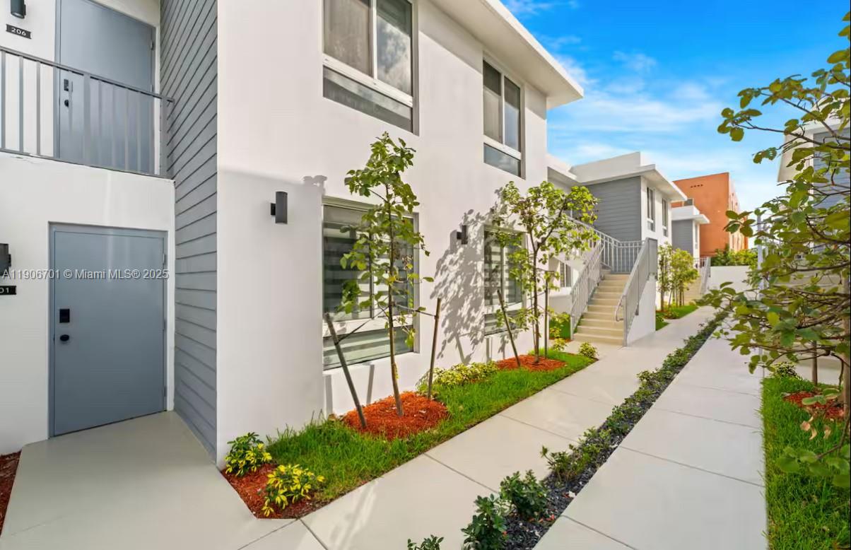 A11906701 Property Photo 26
