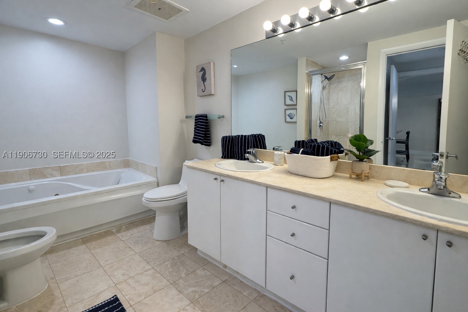 17375 Collins Ave 1505 Property Photo 19