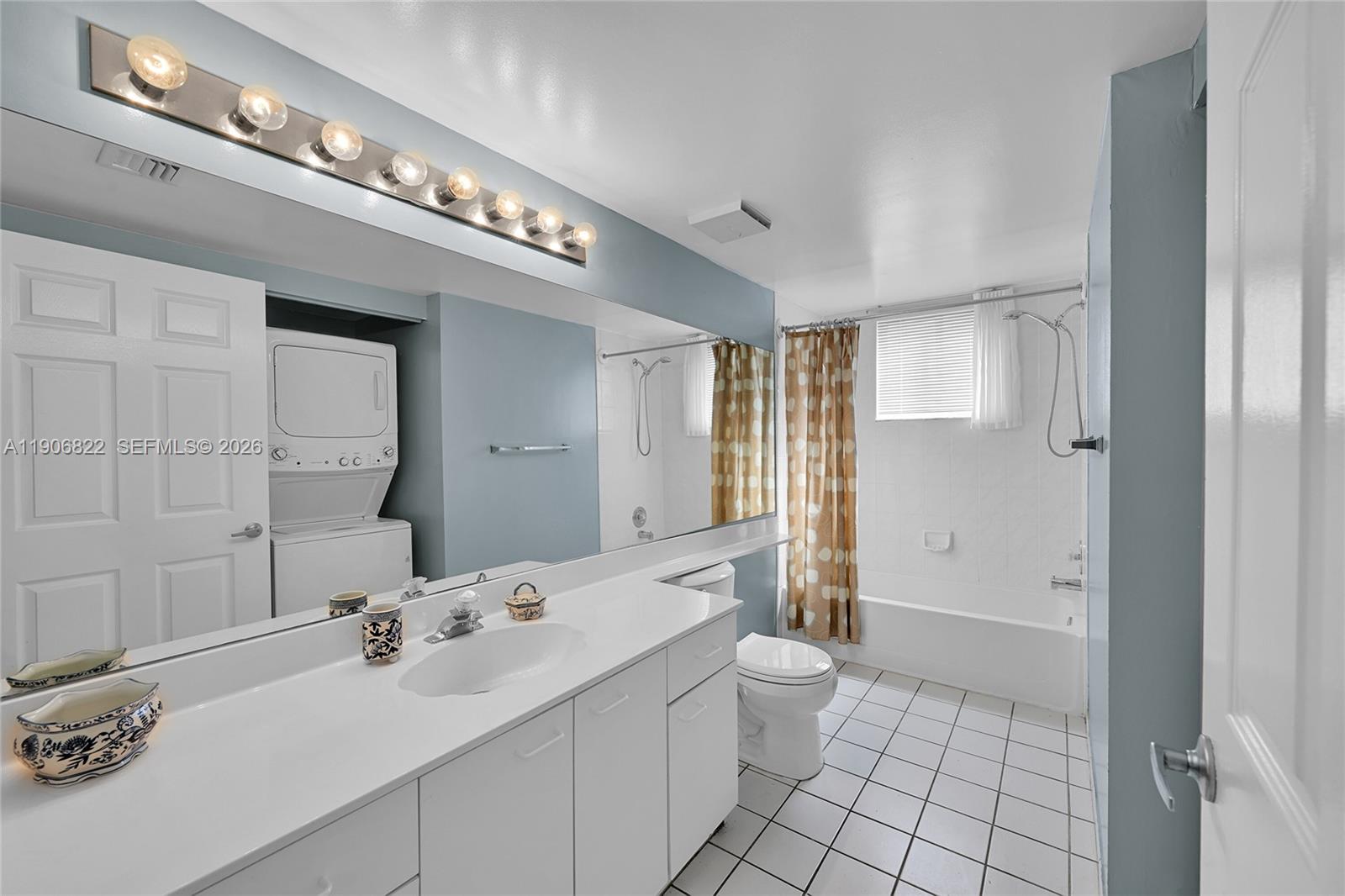 18260 N Bay Rd 420 Property Photo 13