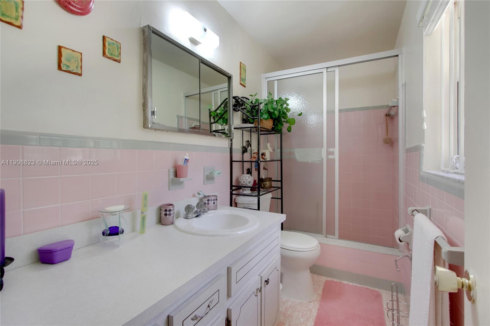 6013 Rose Ter Property Photo 10