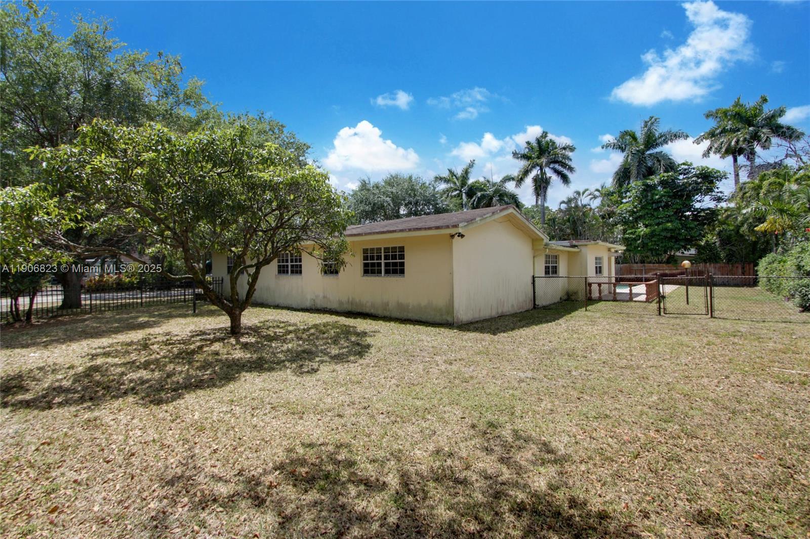 6013 Rose Ter Property Photo 18