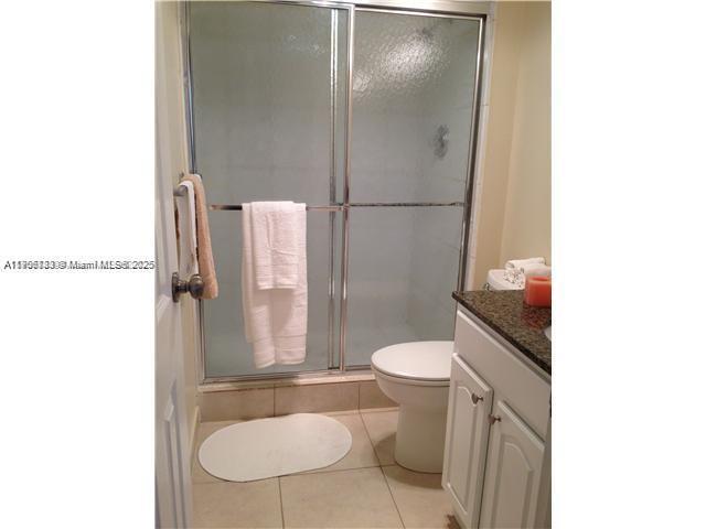 100 Bayview Dr 607 Property Photo 6