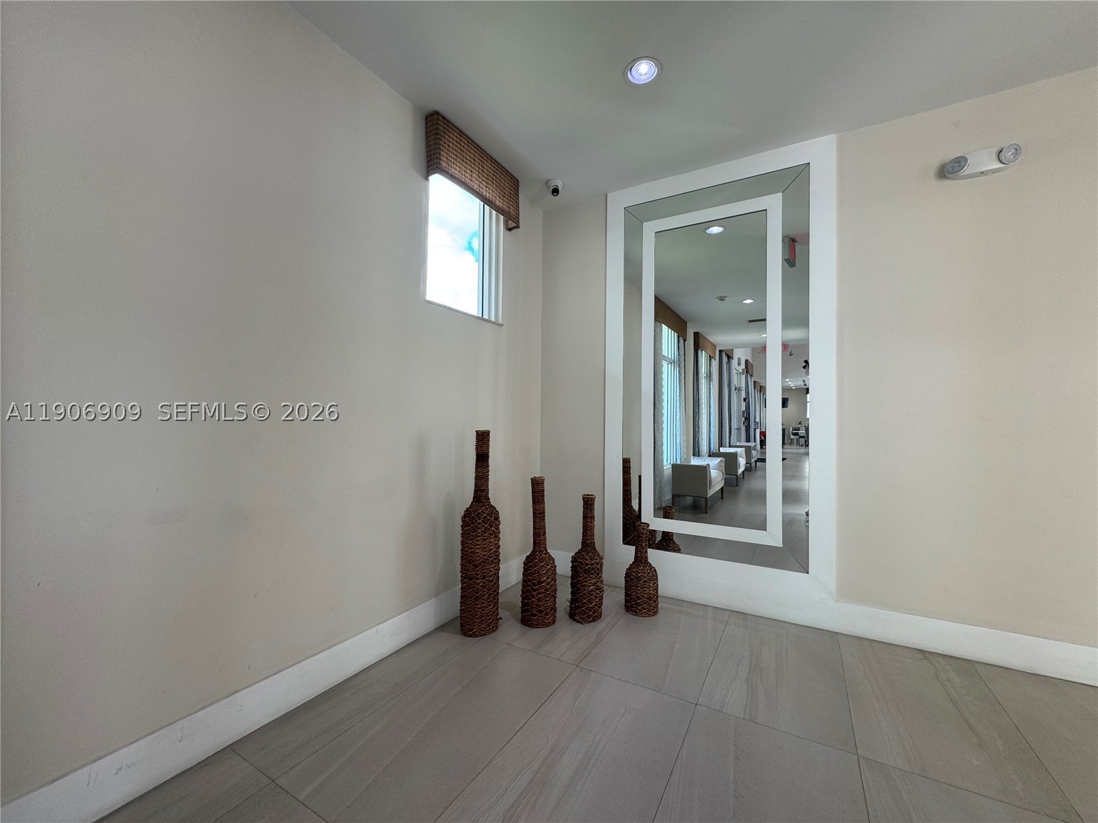 2590 Ne 3rd Dr 203 Property Photo 65