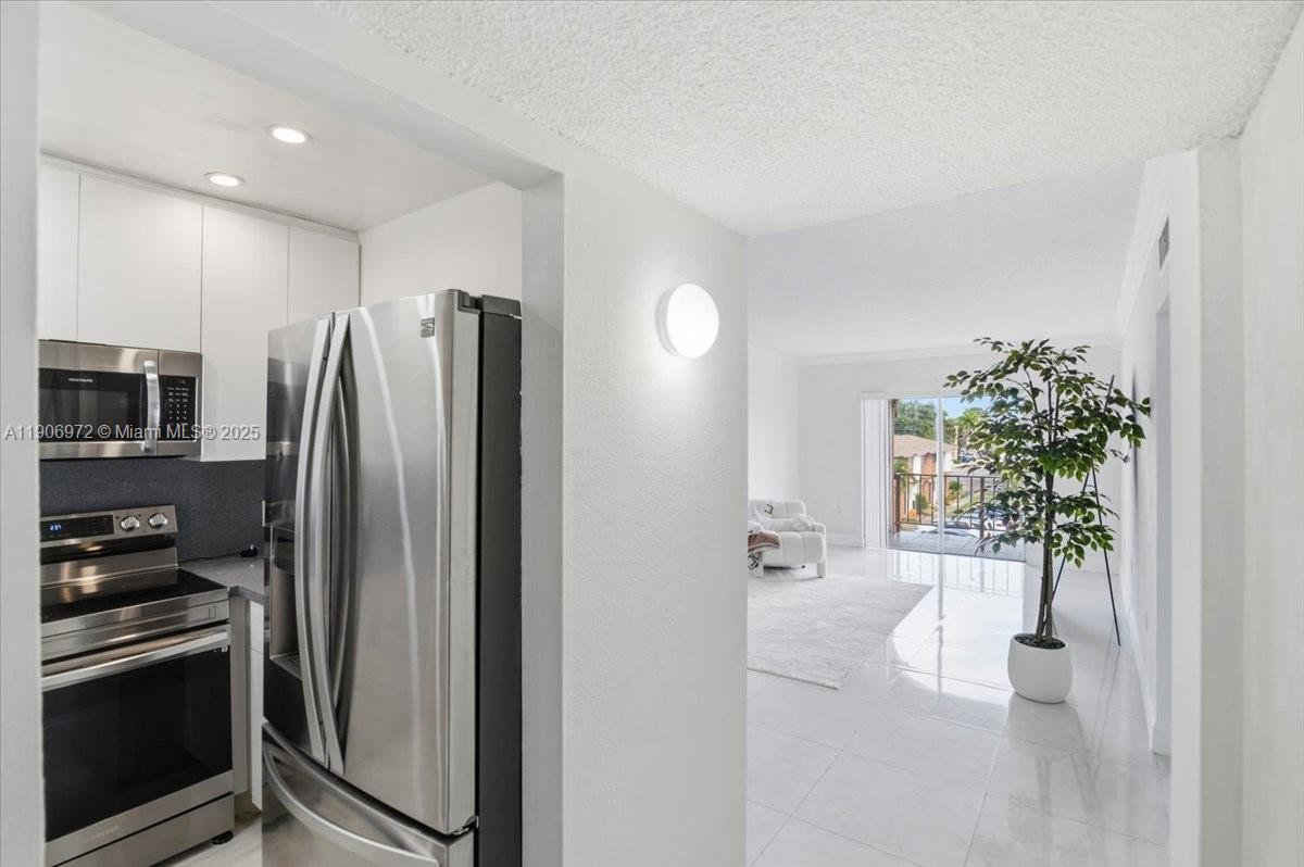 10850 W Flagler St D308 Property Photo 2