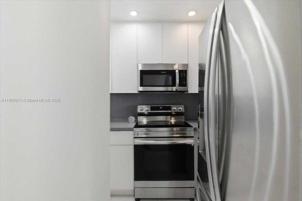 10850 W Flagler St D308 Property Photo 5