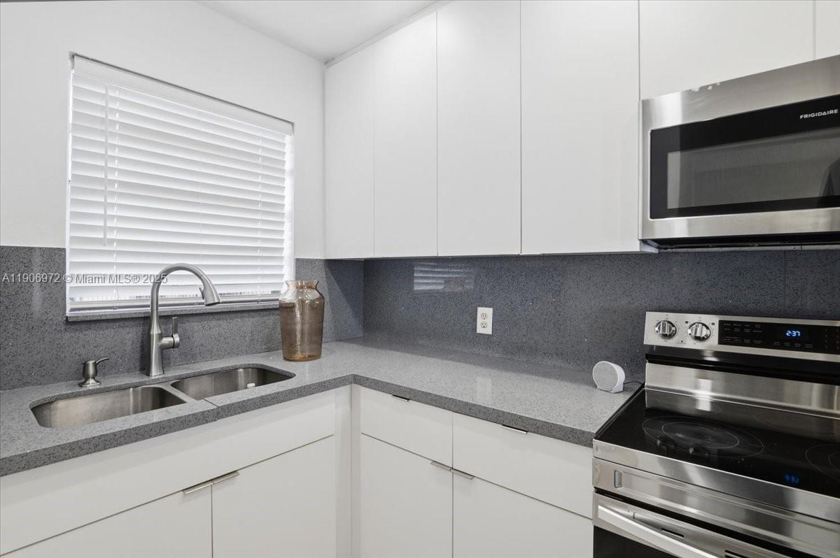 10850 W Flagler St D308 Property Photo 7