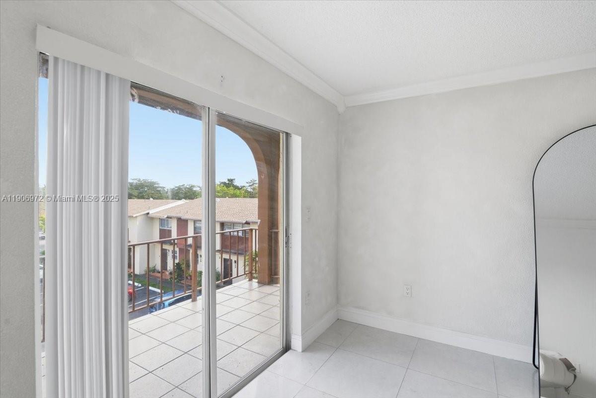 10850 W Flagler St D308 Property Photo 16
