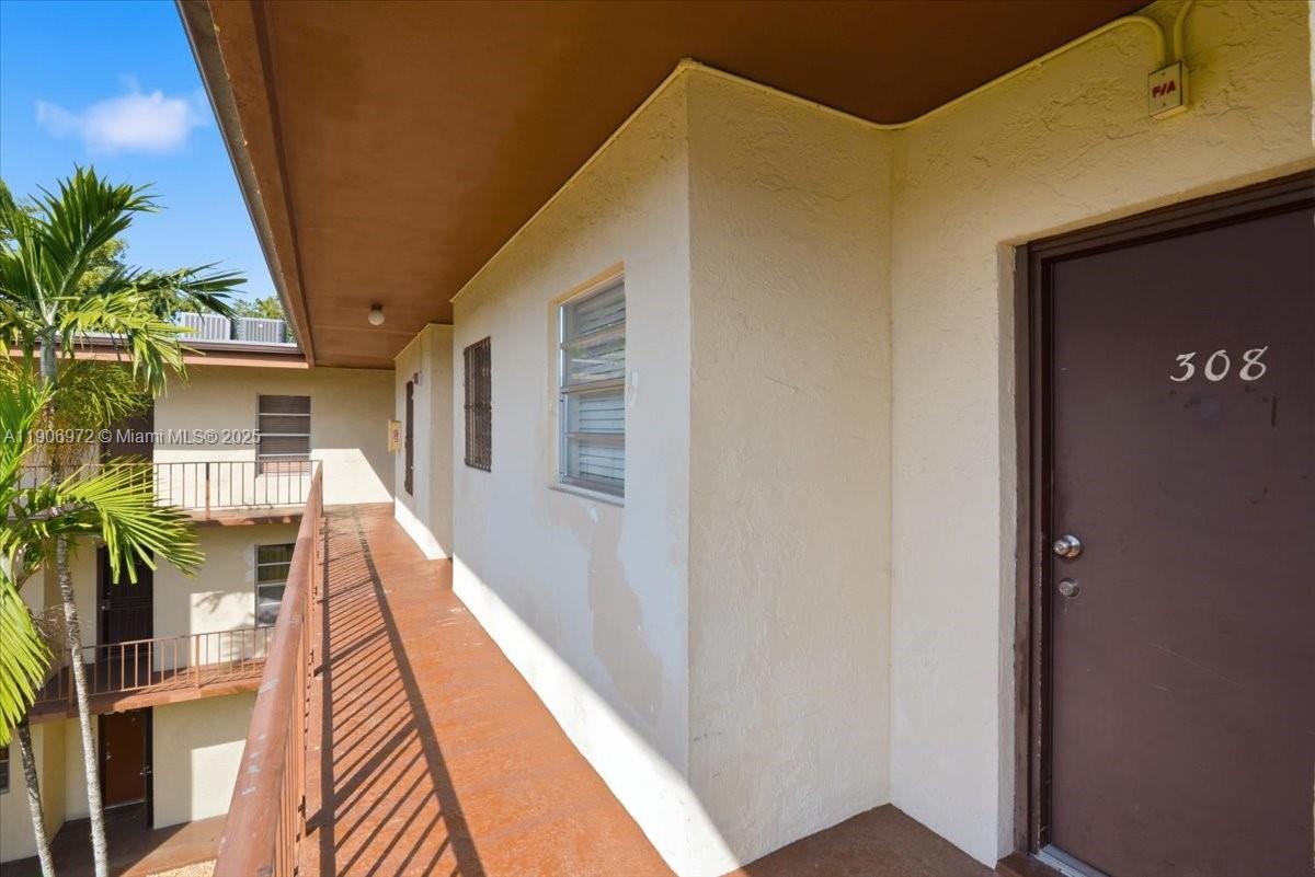 10850 W Flagler St D308 Property Photo 20