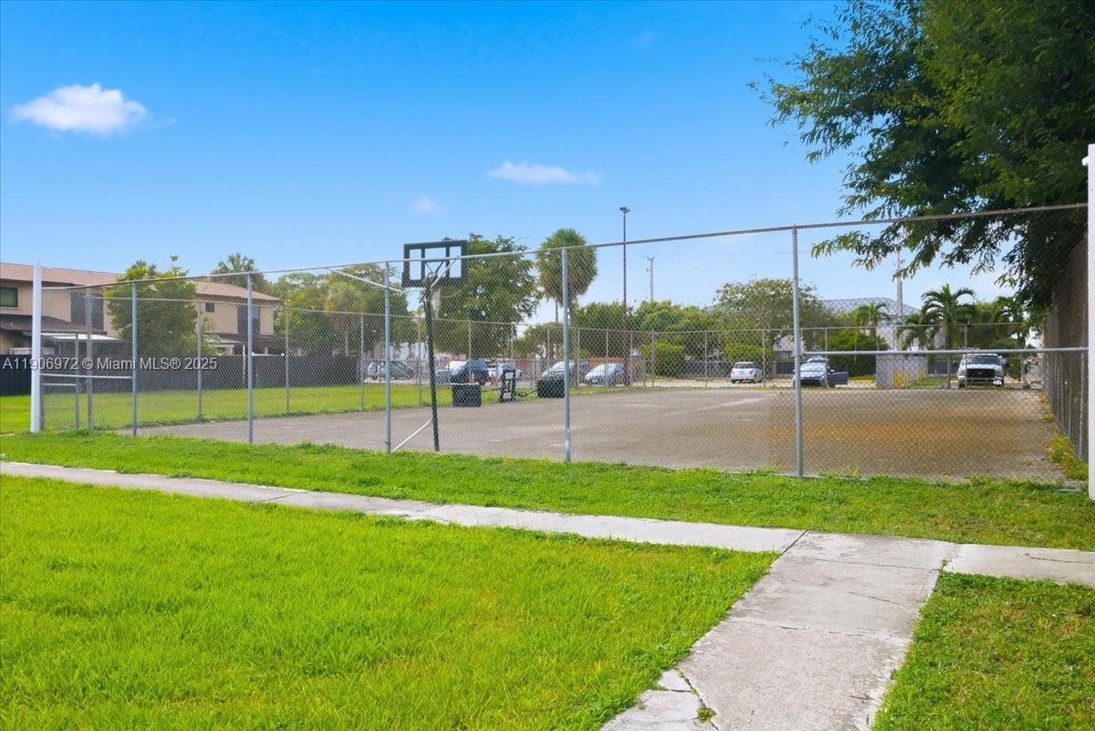 10850 W Flagler St D308 Property Photo 26