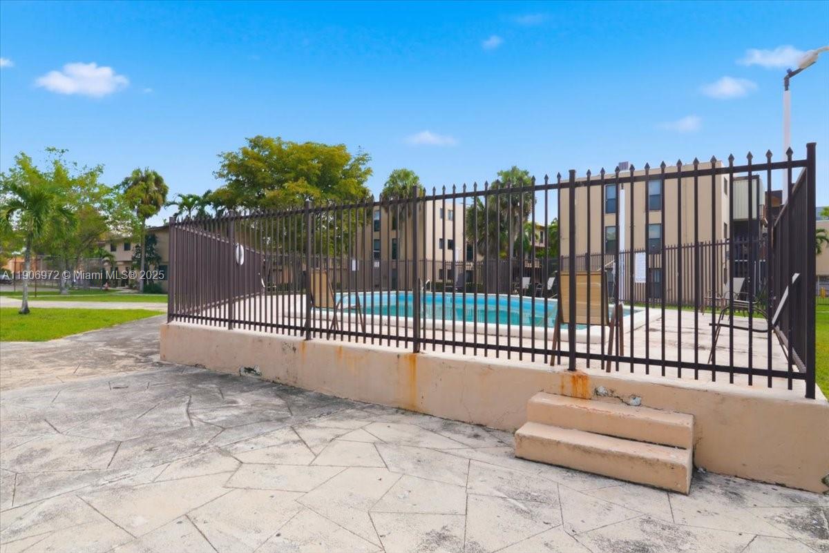 10850 W Flagler St D308 Property Photo 27