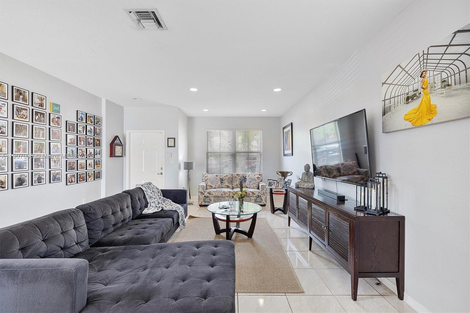 1431 Se 18th Ter Property Photo 7