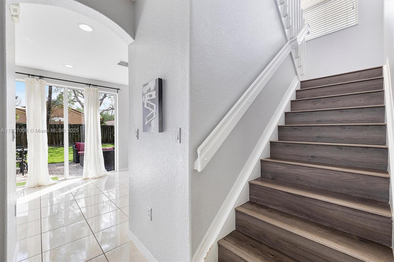 1431 Se 18th Ter Property Photo 9