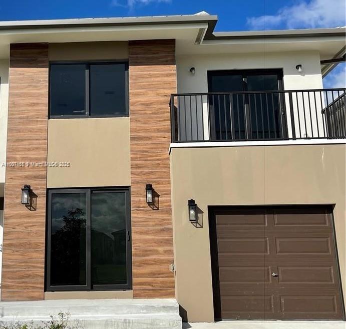 1159 NW 2nd Ter Property Photo 1