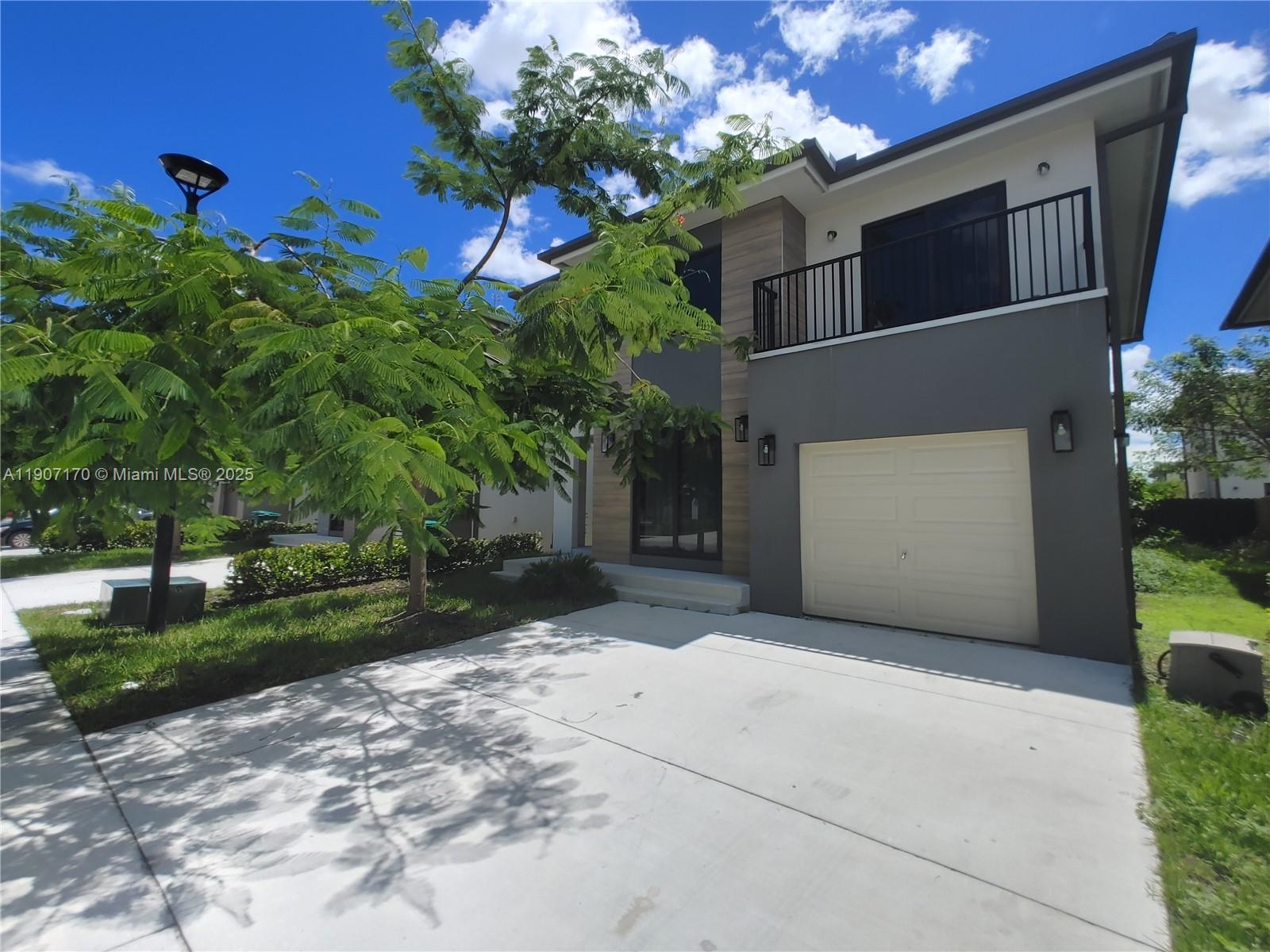 1167 NW 2nd St Property Photo 1