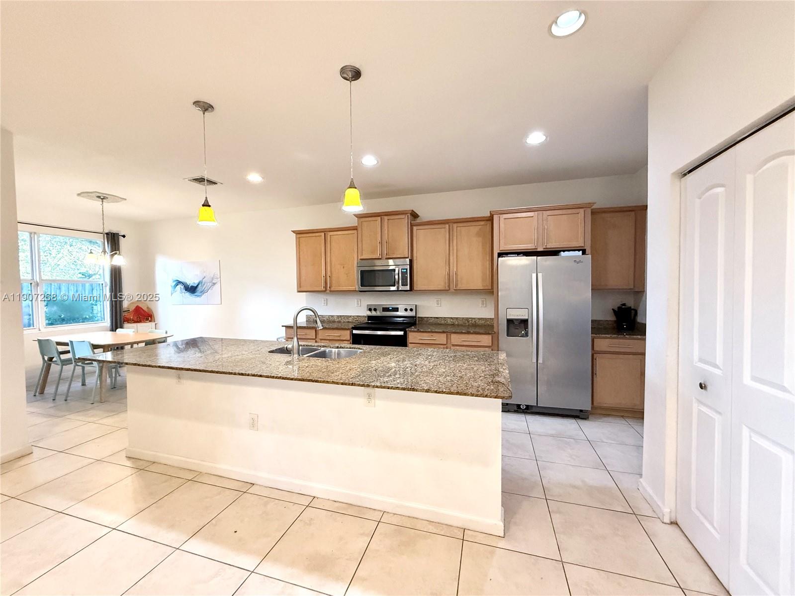 1740 Nw 21st St N/a Property Photo 11